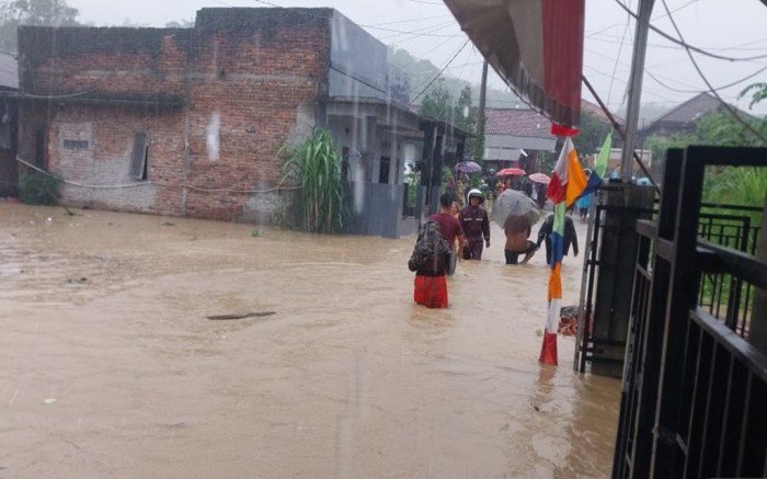 BMKG Peringatkan Cuaca Ekstrem di Jawa Timur, Banjir hingga Puting Beliung Mengancam